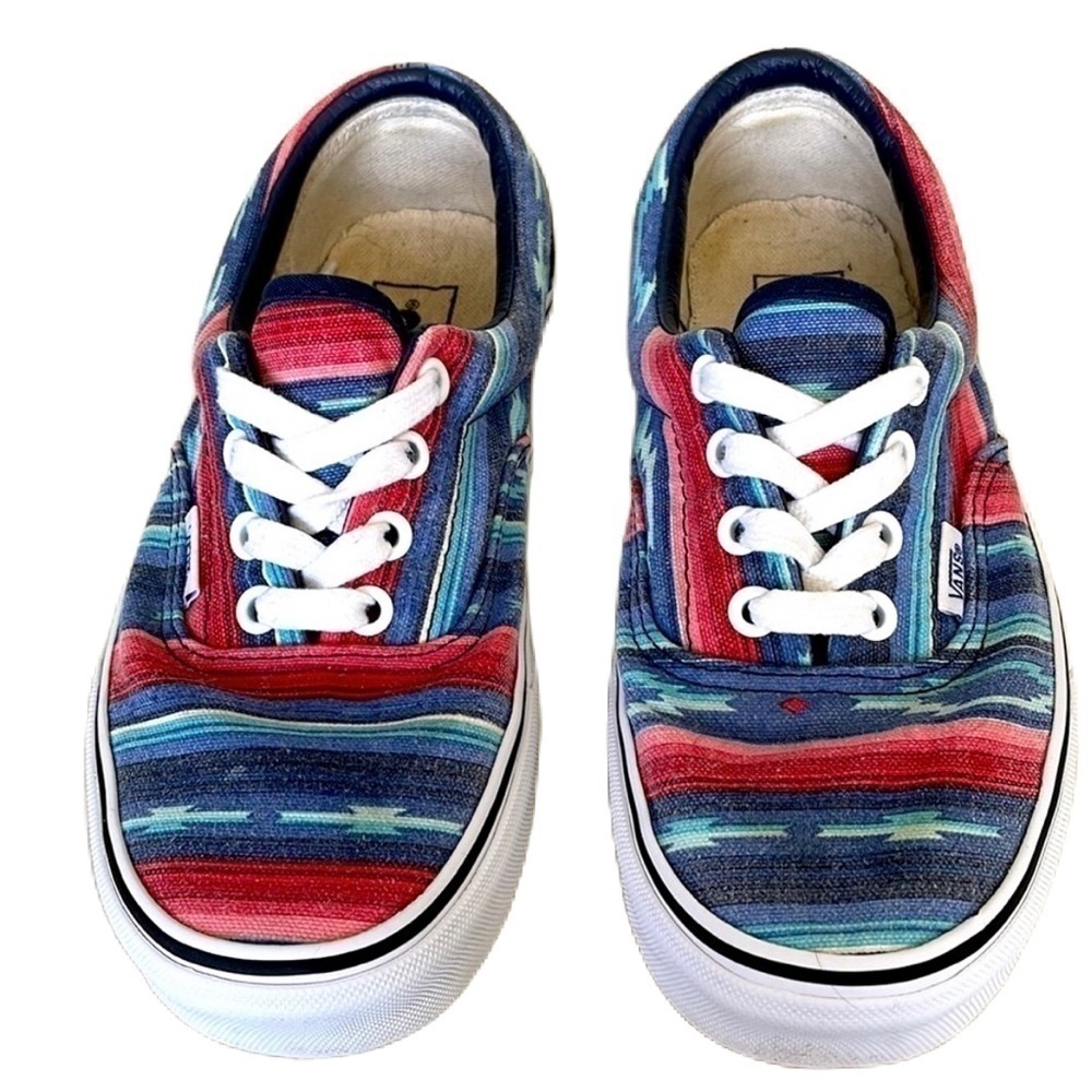 Sz 6 VANS Aztec Plimsolls. EUC